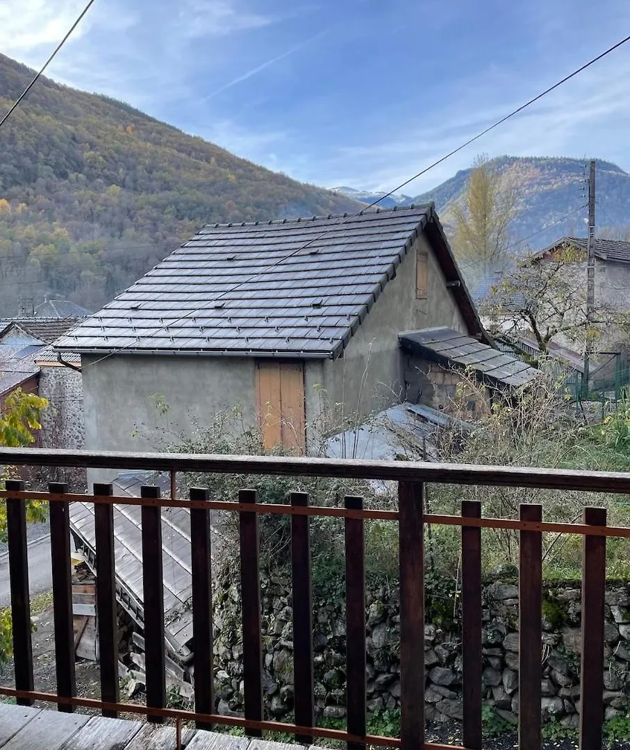 Mountain House Junac Lapege Frankrijk