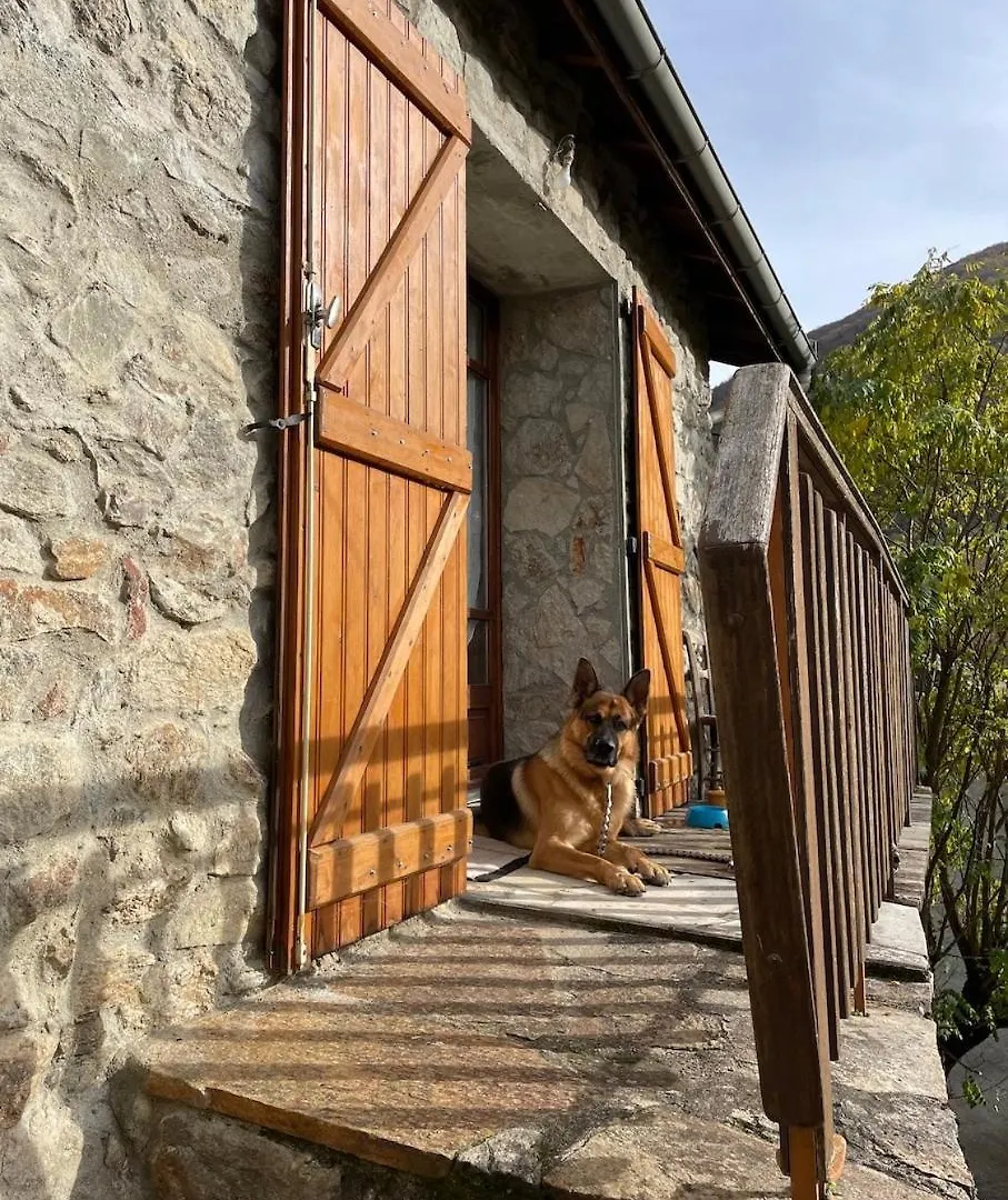 Mountain House Junac Lapege Vakantiehuis